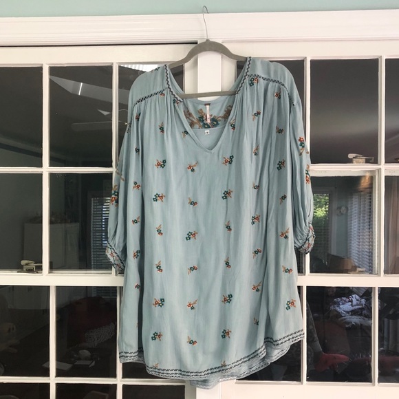 Free People Dresses & Skirts - Free People Embroidered Floral Smock Dress